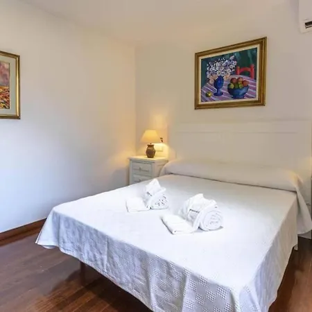 One Of The Loved 500m From The By Renthousing Holiday home *