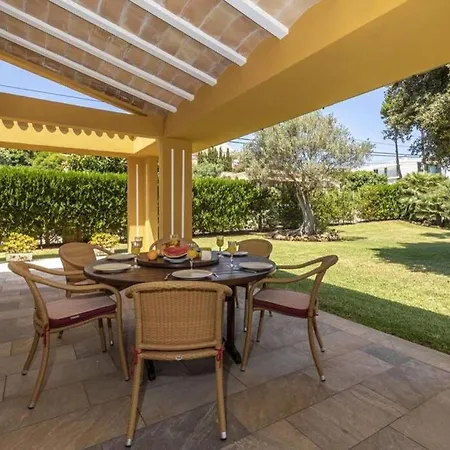 One Of The Loved 500m From The By Renthousing *